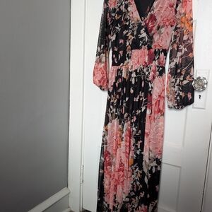 Floral V-Neck Maxi Dress